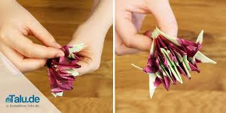 Für diese anleitung wurde eine 40x40 zentimer große papierserviette servietten falten einfach: Servietten Falten Facher In Drei Varianten Falten Talu De