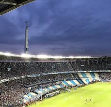 Surnommé la academia, le racing club est le premier club argentin à avoir remporté la coupe intercontinentale et la première. Racing Towards The Title Racing Club Buenos Aires Argentina The Football Travellers Blog