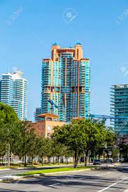 Es seien mehr als 80 einheiten im einsatz, teilte die feuerwehr in. Palmen Und Hochhauser In South Beach Miami Florida Lizenzfreie Fotos Bilder Und Stock Fotografie Image 31609089