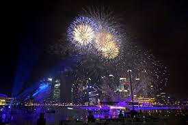 Photos New Year S Eve Celebrations Kick Off New Year Fireworks New Years Eve Fireworks Celebration Around The World