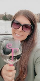 What are the best happy hour spots near downtown Delaware?