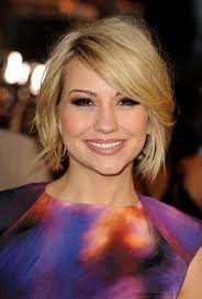 He told justn (her brother) to get a girlfriend with if your mom had curly hair or your dad had curly hair.or somewhere along the line of your family someone had curly hair you can inherit it. 8 Chelsea Kane Hair Charming Blonde Pixie Layered Bob Cuts