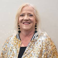 Angela England's Instagram, Twitter & Facebook