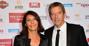Oscar nominated marriage story is truly a work of art from noah baumbach. Michel Cymes En Couple Barbara Cabrita Soiree Chic Pour Le Prix D Amerique Purepeople