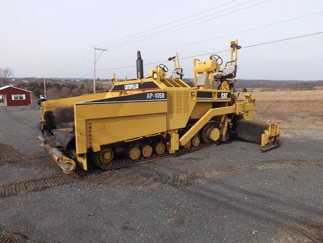 Caterpillar AP1050 Asphalt Paver
