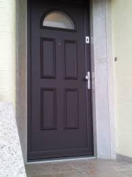 Elles allient l'esthétique chaleureuse du bois à l'intérieur et le style contemporain de l'aluminium à l'extérieur. Porte D Entree Aluminium Portes D Entree En Aluminium Portes D Entree Produits