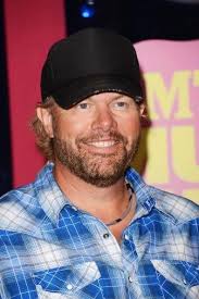 𝗦𝗔𝗬 𝗬𝗘𝗦 𝗜𝗙 𝗬𝗢𝗨 𝗟𝗢𝗩𝗘 THIS MAN ❤️🤎