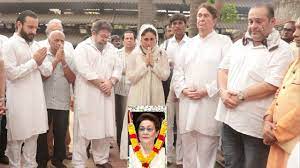 Full Kapoor Family In Tears For Kareena Kapoor S Nani Saif Randhir Rani Aamir Alia No Ranbir Rishi Youtube