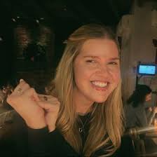 Elizabeth Clonts's Instagram, Twitter & Facebook