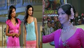 Did You Know Deepika Padukone Has Same Character Name In Om Shanti Om And Housefull He (om) was a junior artist in the 70's.