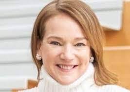 Gretchen Larkin's Instagram, Twitter & Facebook