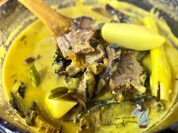 Tuk bagi ayam masak lemak cili api sedap,jangan buang kulit ayam semua.tinggalkan sedikit dan masak sekali. Resepi Daging Salai Masak Lemak Cili Api Yang Paling Mudah Dan Sedap Aku Sis Lin