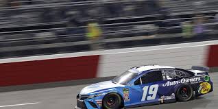 Lajoie said nascar sprint cup series driver kevin harvick gave him some advice about how to race at richmond before the race and it. Nascar Richmond Cup Race Results Martin Truex Jr Gets Breakthrough Short Track Win