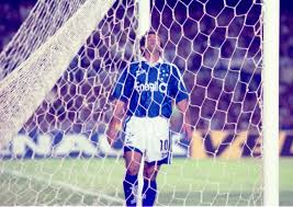 All information about são paulo (série a) current squad with market values transfers rumours player stats fixtures news. Idolo De Cruzeiro E Sao Paulo Na Decada De 1990 Palhinha Relembra Carreira Vitoriosa Esportes Home