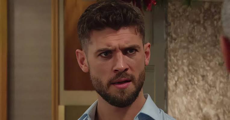 Emmerdale's Joe Tate actor teases 'happy news' after Dawn rejects proposal  - The Mirror