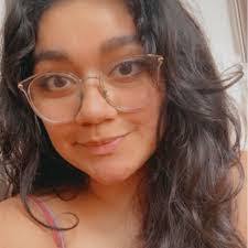 Lori Chin's Instagram, Twitter & Facebook