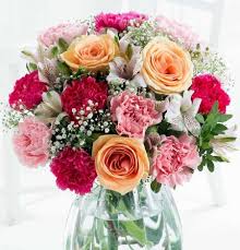 Tapestry Order Flower Bouquet Online In 2020 Flowers Bouquet International Flower Delivery Flower Delivery Service