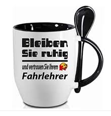Bleiben Sie Ruhig Und Vertrauen Sie Ihrem Fahrlehrer Beste Fahrschule Ich Fuhrerschein Fan Weiss Schwarz Cool Schne Fahrlehrer Lehrer Fahren