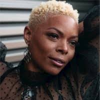 Natalie Roebuck's Instagram, Twitter & Facebook