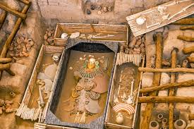 350 Artifacts From 5,000-Year-Old Tomb Of Pre-Historic King Are  Overshadowed By What's Missing