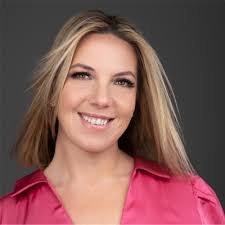 Nancy Hlosek's Instagram, Twitter & Facebook