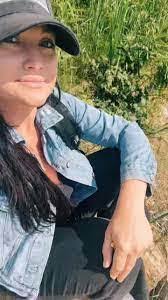 Kim Deshields's Instagram, Twitter & Facebook