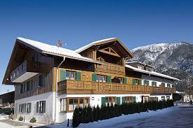 Area 47 is also located near the venue. Haus Bergwelt Lechner Farchant Vor Der Zugspitze Ferienwohnungen Bergwelt Lechner Farchant Vor Der Zugspitze