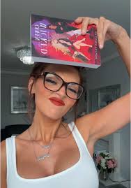 Spectacular Book Review of Deanna Faison's Work