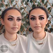 𝐀𝐮𝐭𝐮𝐦𝐧𝐥𝐞𝐞 𝐓𝐡𝐞 𝐌𝐚𝐤𝐞𝐮𝐩 𝐀𝐫𝐭𝐢𝐬𝐭