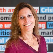 Vera dos Santos Costa