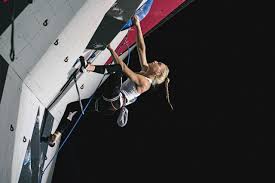 Janja garnbret (born march 12, 1999) is a slovenian rock climber and sport climber who has won multiple lead climbing and bouldering events. Sean Bailey Und Janja Garnbret Gewinnen Den Weltcup In Villars Kletterszene Com