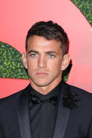 What did poor Kenny do to deserve 15 suffering? Anyway, Harry is at the  middle, whoever did this...