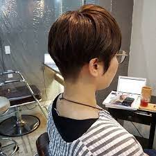 澤田 周 松戸美容師 ショート ボブ 骨格美カットはinstagramを利用しています 刈り上げショートスタイル 丸みのある柔らかいフォルム 控えめなハイライトが さりげなく陰影をつけて立体的な仕上がりに 働く大人女性を綺麗にする 大人女性向けショート