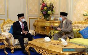 Abinan asli, the private secretary to the sabah yang dipertua negeri, said on aug 6 that the palace never received any official or unofficial request from the sabah state election will see 73 seats up for contest, 13 more than the 60 in the last state assembly following a dewan rakyat approval last year. Bernama Muhyiddin Has An Audience With Sabah Yang Dipertua Negeri