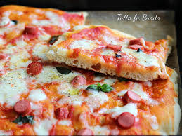 Miscele e basi per pizza: Impasto Pizza In Teglia Fatta In Casa Tutto Fa Brodo In Cucina