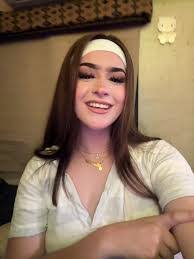 Renata Ramirez's Instagram, Twitter & Facebook