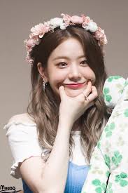 Pin By Mag On Fromis 9 Korean Girl Groups Kpop Girls Korean Girl