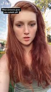 Annah Lauren Shrader (@redhair.greenmind)