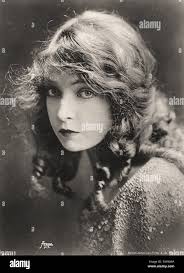 Lillian photography hi-res stock photography and images