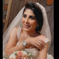 ترى الزواج مو بقطار، ولو راح القطار الأول بيجيك القطار الثاني، مشيرة إلى أن الزواج ليس شرطا ليكون لديها عائلة. Ø§Ù„ÙÙ†Ø§Ù†Ø© Ø§Ù„Ø¹Ù…Ø§Ù†ÙŠØ© Ø²Ø§Ø±Ø§ Ø§Ù„Ø¨Ù„ÙˆØ´ÙŠ ØªØ¹Ù„Ù† Ø§Ù†ÙØµØ§Ù„Ù‡Ø§ Ø¹Ù† Ø²ÙˆØ¬Ù‡Ø§ Ø§Ù„Ø«Ø§Ù†ÙŠ Ø¨Ø¹Ø¯ Ù†Ø­Ùˆ Ø´Ù‡Ø± ÙÙŠØ¯ÙŠÙˆ