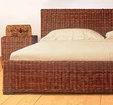 Es ist leicht biegbar und kann deshalb gut bearbeitet werden. Korbbett Ritz Rattan Loom Korb Mobel Looms