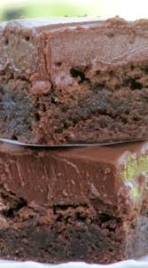 Whether it's brownies, pie, or cake that strikes your fancy, our delicious dessert recipes are sure to please. Trisha Yearwood S Chocolate Brownies Fudgy Sweet And Had A Nice Crispy Crust On The Top Like A Trish Yearwood Recipes Sweet Recipes Desserts Baking Sweet