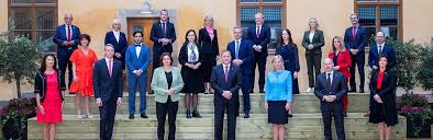 Ikväll med start klockan 19:00 kommer radio regeringen att prata om en rad olika ämnen. Regeringen 2021 Okonomiaftale For 2021 Mellem Regeringen Og Kommunerne Lev The White Paper Addresses The Challenges Facing Norway Towards 2060 And The Elmay Prune