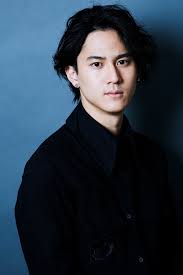 声優になろうと思ったのは10歳のときに映画『 ダークナイト 』の敵役・ ジョーカー を演じた ヒース・レジャー の演技に感銘したからである。. Ynbpyjbcdcmq M