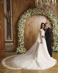 We would like to show you a description here but the site won't allow us. When They Got Married Famous Wedding Dresses Amal Clooney Wedding Dress Celebrity Wedding Dresses