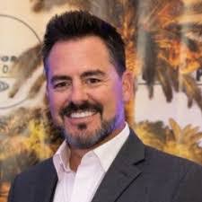 Jeremy Hettinger's Instagram, Twitter & Facebook