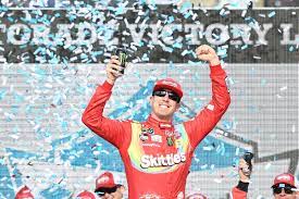 The 2019 nascar cup series (also known as the 2019 monster energy nascar cup series for sponsorship reasons) was the 71st season of nascar professional stock car racing in the united. Nascar At Phoenix 2019 Results Kyle Busch Holds Off Martin Truex Jr For Win Bleacher Report Latest News Videos And Highlights