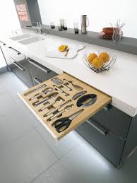 Decouvrez Les Accessoires De Cuisine Indispensables Lapeyre Rangement Ustensiles Cuisine Rangement Tiroir Cuisine Astuce Rangement Cuisine