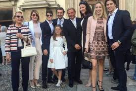 Simona ventura is in milan, italy. Avete Mai Visto La Figlia Di Simona Ventura Caterina E Entrata Nella Vita Della Conduttrice Quando Aveva Pochi Mesi Dopo L Affido E Arrivata L Adozione E Oggi Super Simo Stupisce Tutti Cosi Ecco