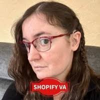 Sarah Carnell's Instagram, Twitter & Facebook